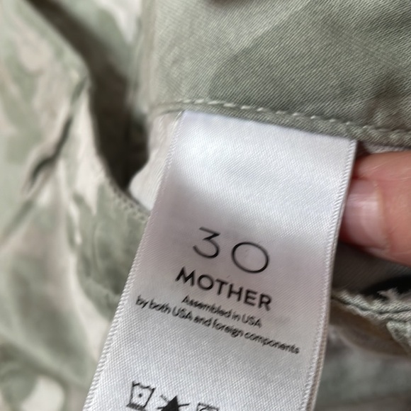 Mother The Shaker Chop Crop Fray in Desert Print SZ 30 A5 - Picture 5 of 8